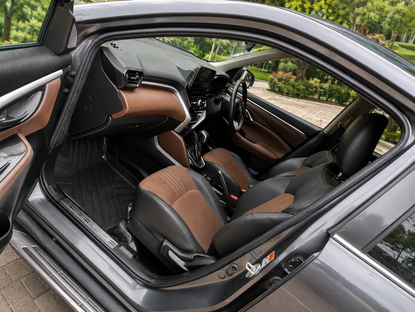 Toyota Urban Cruiser - Image 8